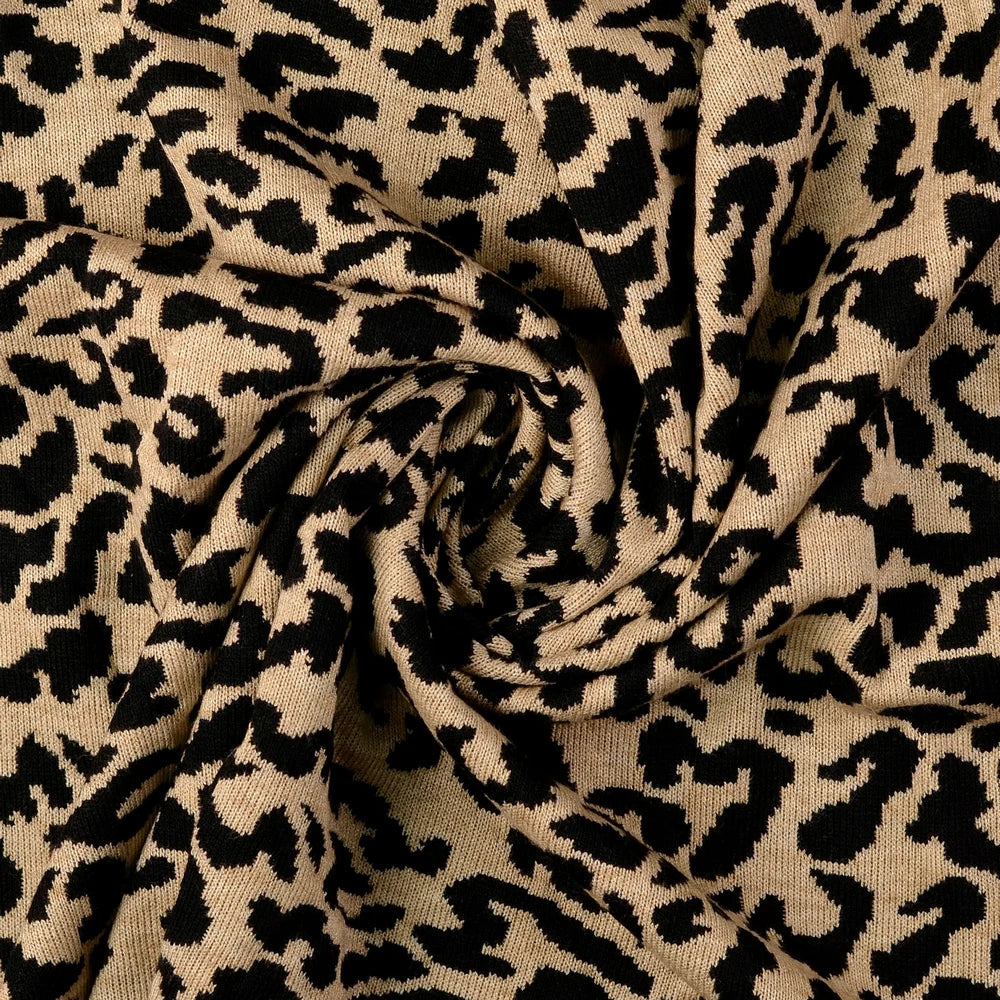Schwerer Jacquard-Strick mit Leopardenmuster in Schwarz und Beige