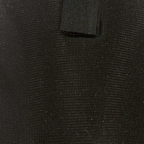 Nahaufnahme Schulterpolster 11R mit Klettband in Schwarz – Detail des textilen Bezugs und der Polsterform