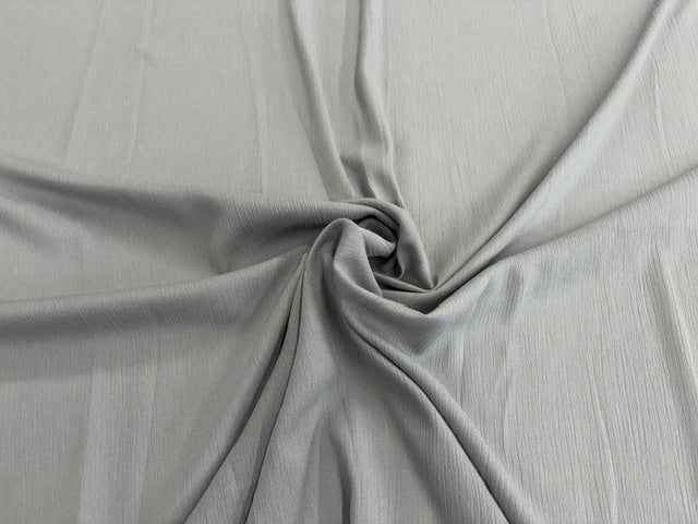 Crinkle Stoff Grau aus 100 % Viskose – Leichter Sommerstoff als Meterware