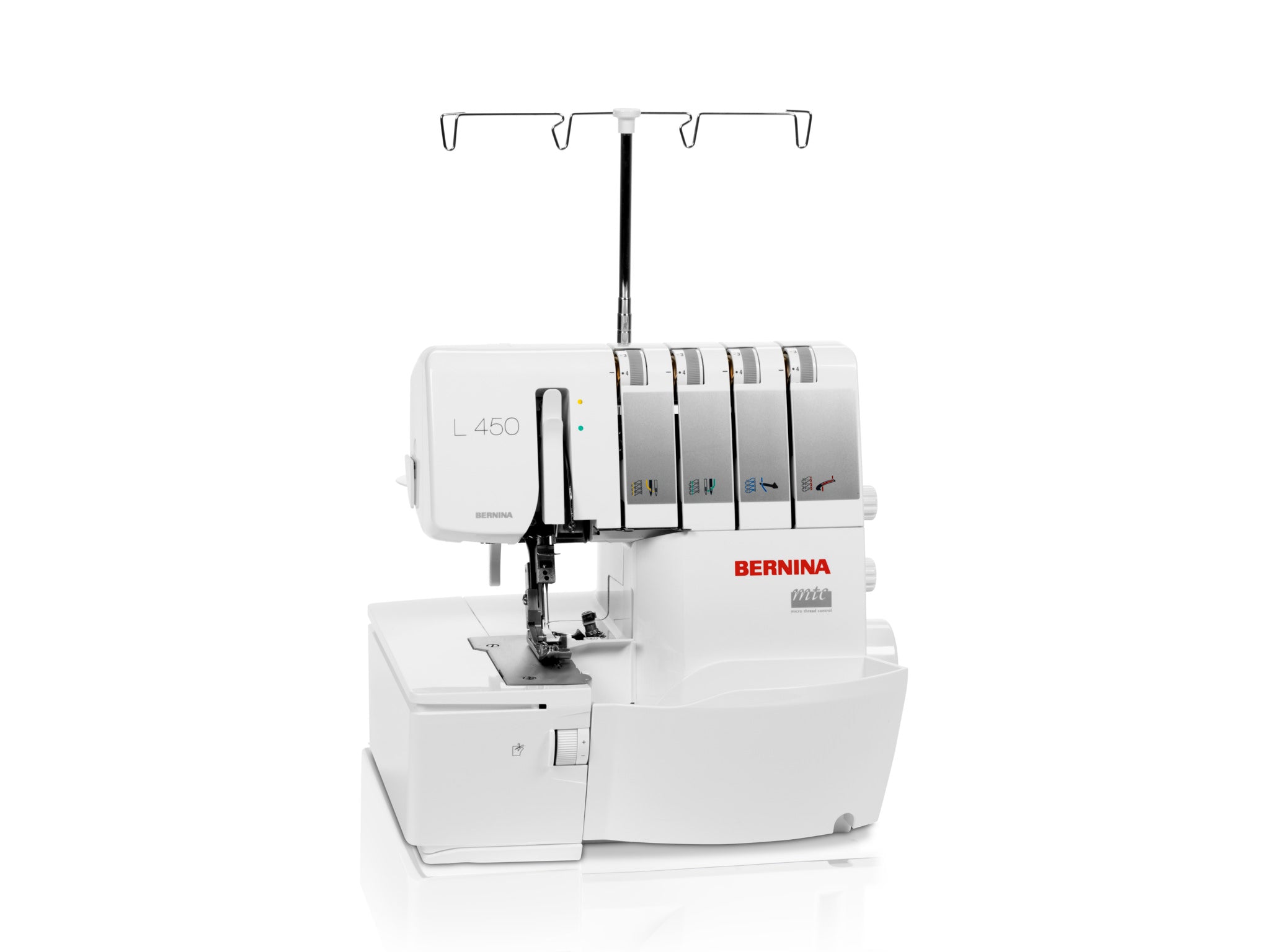 Bernina Overlock L 450 Nähmaschine – Frontansicht