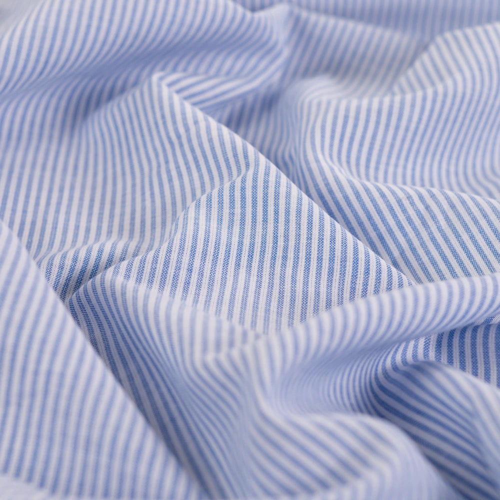 Baumwoll Voile Mini Streifen in Bleu – leichter, transparenter Sommerstoff aus 100% Baumwolle