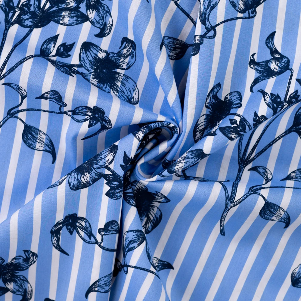 Popeline Stretch Stoff gestreift mit Blumendruck in bleu und marine aus Baumwolle