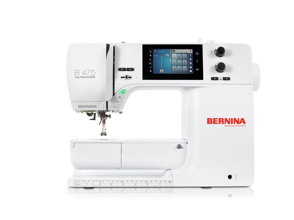 Bernina 475 QE Nähmaschine mit Farb-Touchscreen, 9 mm Stichbreite und Patchworkfuß – ideal für Quilts und kreative Projekte mit Präzision.