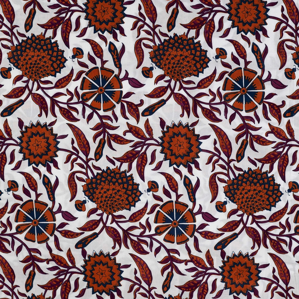 Leichter Baumwoll Voile mit Blumenmuster in Weiß Blau Rost für sommerliche Kleidung